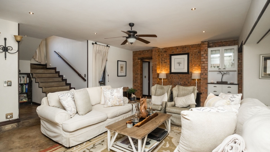 3 Bedroom Property for Sale in The Coves North West